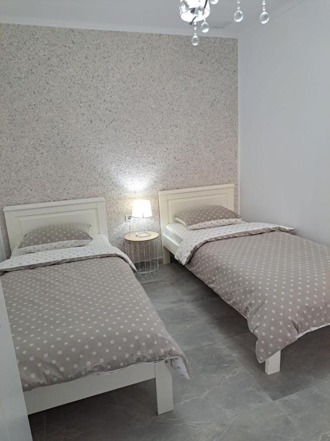 Kevin&Jessica Rooms Giarmata Buitenkant foto